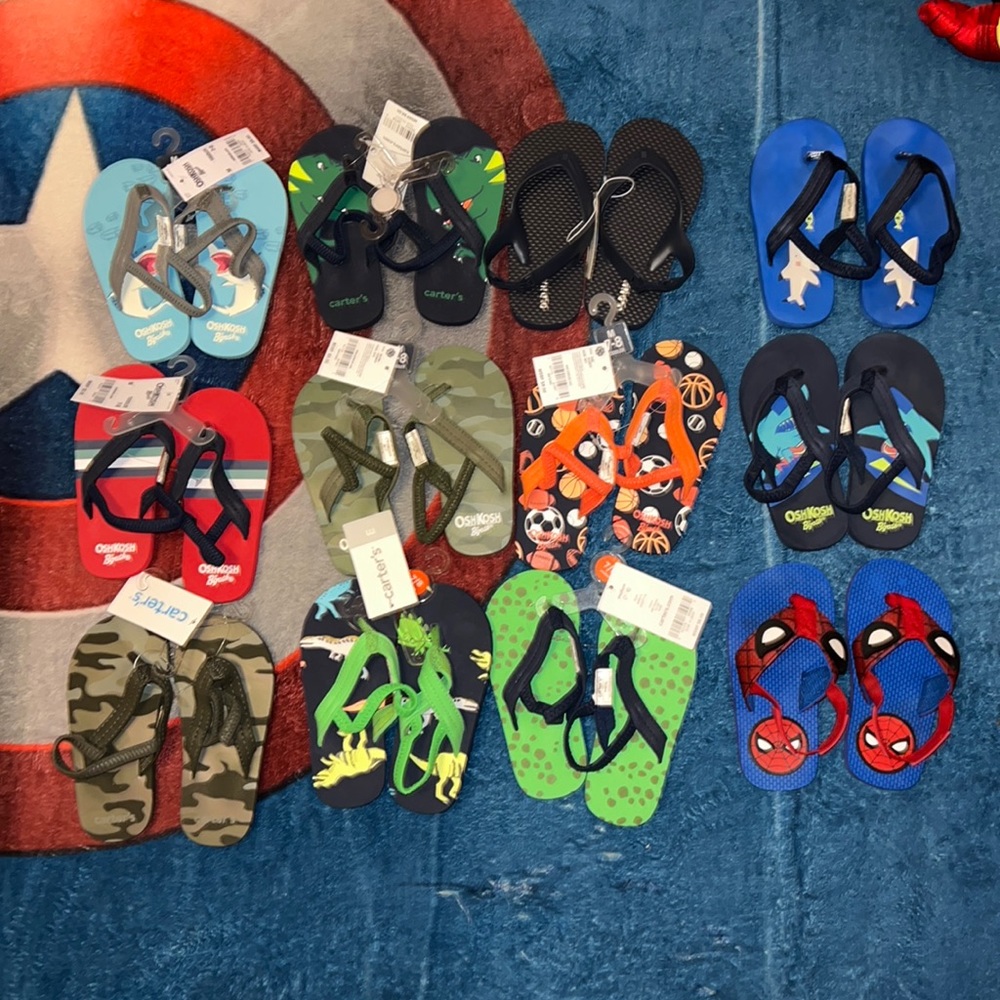 Lot of 12 Toddler flip flops